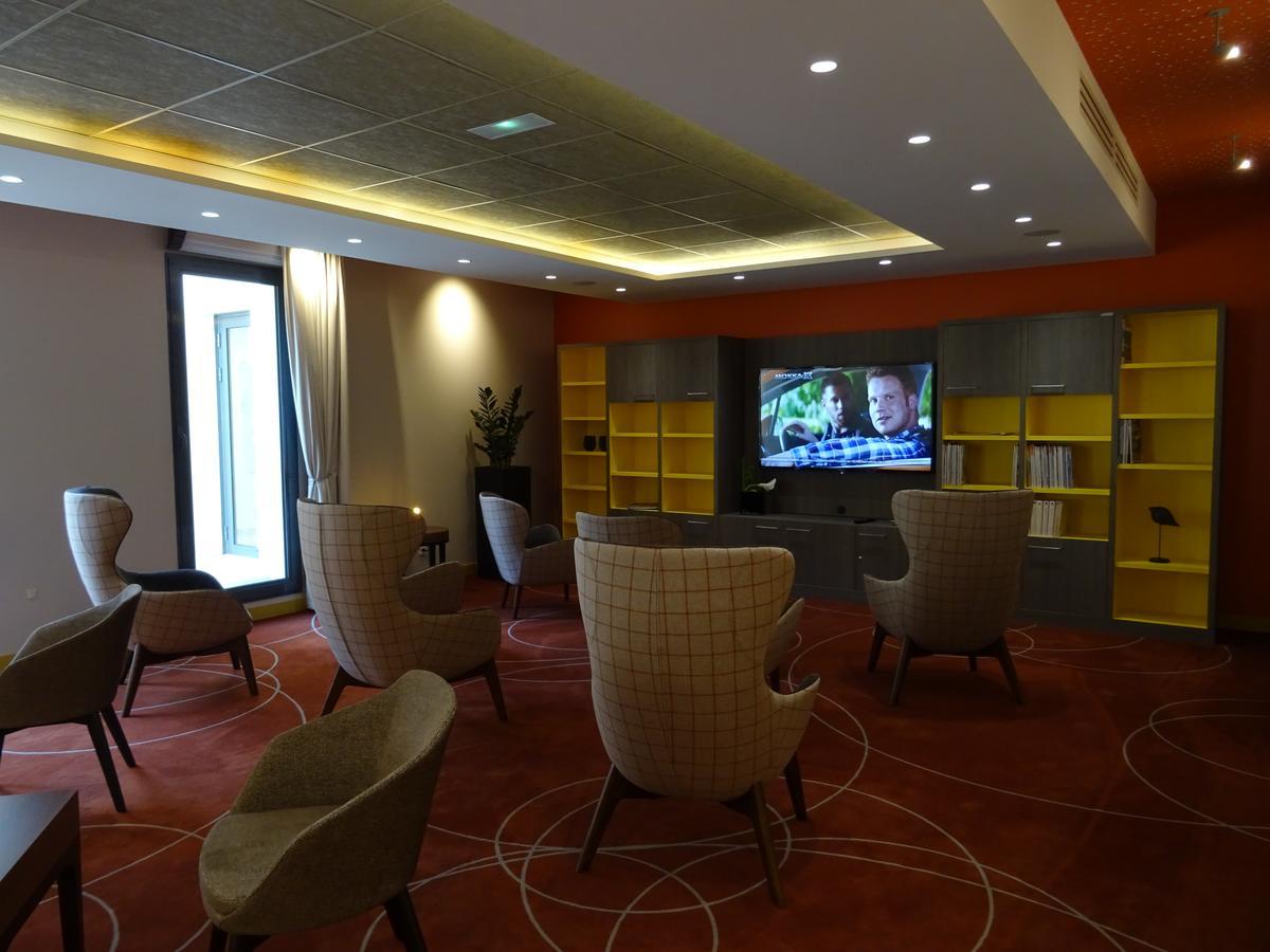 Domitys L'Art Du Temps Aparthotel Besancon Ngoại thất bức ảnh