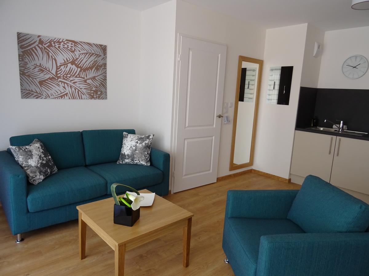Domitys L'Art Du Temps Aparthotel Besancon Ngoại thất bức ảnh