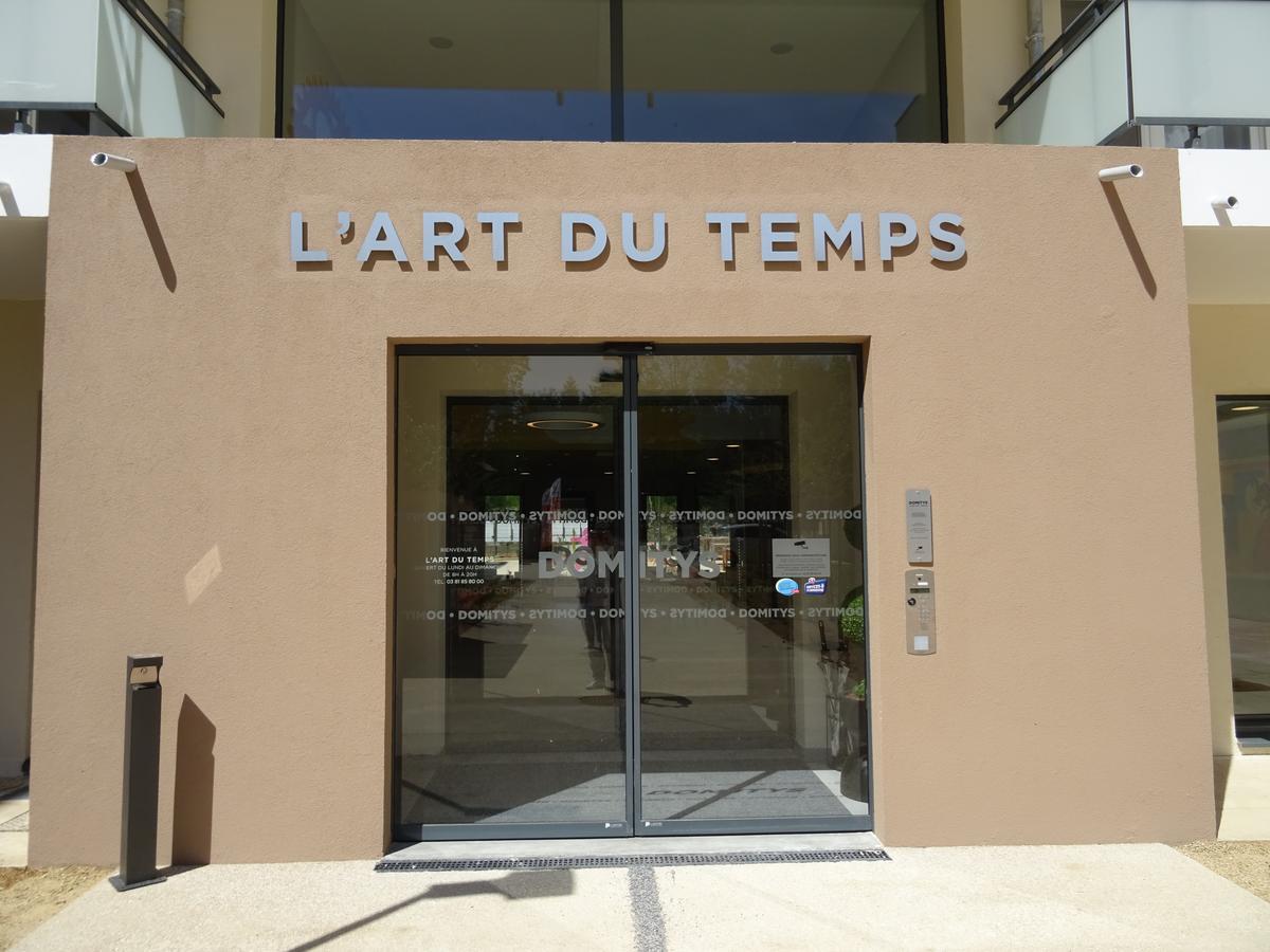 Domitys L'Art Du Temps Aparthotel Besancon Ngoại thất bức ảnh