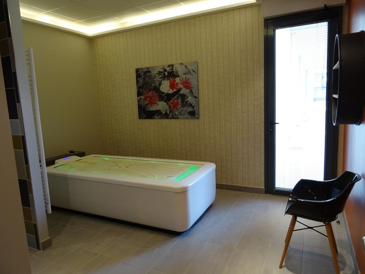 Domitys L'Art Du Temps Aparthotel Besancon Ngoại thất bức ảnh